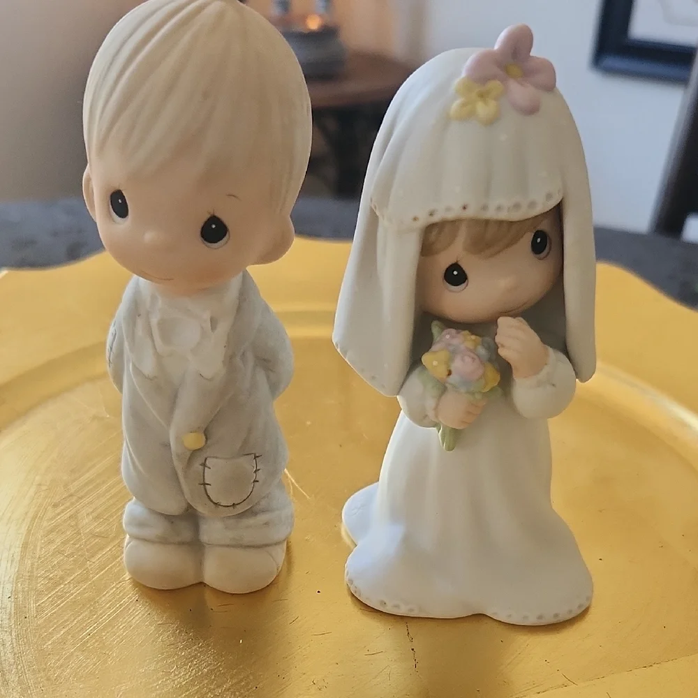 Precious Moments Bride and Groom Cake Toppers - White and Cream